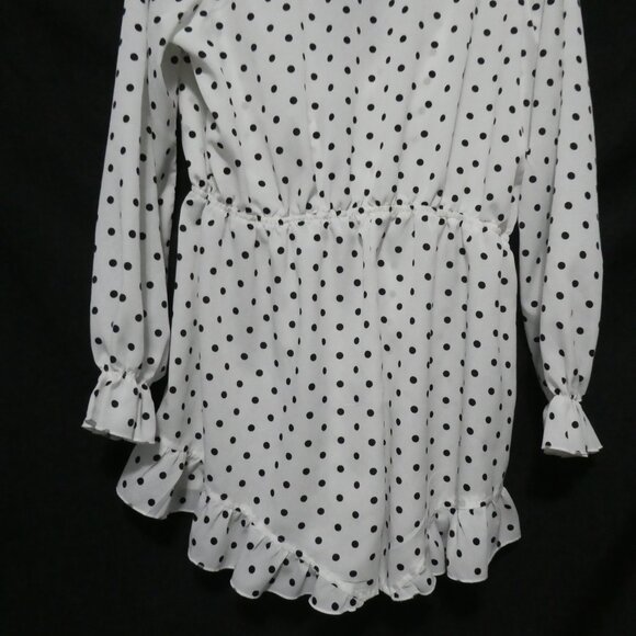 BOOHOO | size 16 | Black and White PolkaDot Romper | Tie Front - Picture 14 of 16